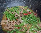 Foto langkah ke 3 dari resep Buncis daging pedas saos tiram.