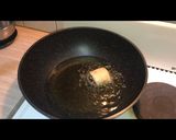 A picture of step 5 of Fried bao (mantao).
