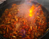 Foto del paso 7 de la receta: Berenjenas rellenas de verduras y dátiles con sobrasada