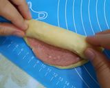 Foto langkah ke 4 dari resep Roti Smoked Beef Mozarella.