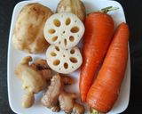 Hình bước làm 1 của món Trà củ sen cà rốt