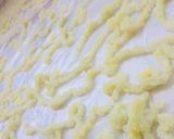 A picture of step 5 of Potatoes waffers.