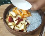 A picture of step 2 of Chia seed fruits pudding.