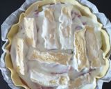 Une image de l'étape 4 de Quiche pomme de terre, bacon et camembert.