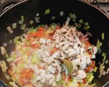 Foto del paso 4 de la receta: Col guisada en su propio jugo