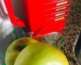 Foto del paso 1 de la receta: LICUADO DE MANZANAS 🍏 VERDES 🍏 CON LECHE 🥛🍶