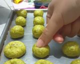 Foto langkah ke 5 dari resep Matcha Coconut Cheese Cookies.