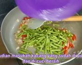 Foto langkah ke 5 dari resep Oseng tahu kacang panjang saus sambal.