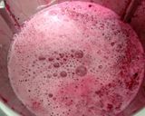 A picture of step 2 of Beet and Apple Juice (Vegetarian).