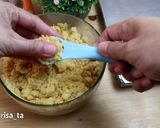 Foto langkah ke 4 dari resep 46. KUE KACANG CRACKERS BIMOLI.