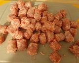 Une image de l'étape 1 de Rougail saucisses.