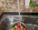 A picture of step 1 of Guava-Pomegranate Punch.