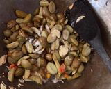 Foto langkah ke 3 dari resep Tumis Jengkol Kecap.