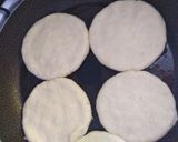 Foto del paso 3 de la receta: Arepas de maíz trillado o peto