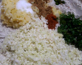 बाजरे की थालीपीठ (Bajre ki Thalipeeth recipe in hindi) रेसिपी चरण 1 फोटो