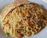 A picture of step 7 of Noodles and omelette 2.