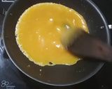 A picture of step 2 of Tilgud Ladoo / Tilgud Burfi / Tilgud Chikki.