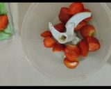 Foto langkah ke 2 dari resep Es krim smooth Strawbery 🍓(untuk bayi yg sedang Tumgi).