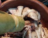 Foto del paso 3 de la receta: Calamares al ajillo y pimentón