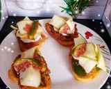 Une image de l'étape 6 de Toasts aux figues fraîches du jardin chèvre miel 🍯 courgettes.