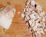 Foto del paso 2 de la receta: Pastel de pollo, papa y hojas de remolacha (2+1=3)