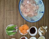 Foto langkah ke 2 dari resep Kukus ayam goji berry.