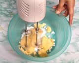 Foto langkah ke 3 dari resep Tips pie buah biar awet renyah dan tanpa telur sama sekali.