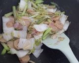 Foto langkah ke 2 dari resep Cah Salabale 🥬🍐🍡.