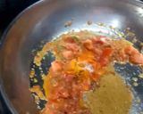 A picture of step 3 of Spicy mini prawns gravy.