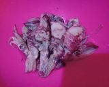 Foto langkah ke 1 dari resep Cumi Hitam Bumbu Iris.
