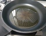 A picture of step 2 of Masala Bhindi fry.