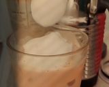 Hình bước làm 3 của món Cafe latte nghệ mật ong