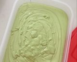Foto langkah ke 5 dari resep No-Machine Matcha Ice Cream.