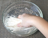Foto langkah ke 3 dari resep Jamur Enoki Goreng Crispy Renyah dan Tahan Lama.