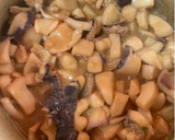 Foto del paso 8 de la receta: Sepia en salsa de cebolla y cerveza