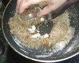 A picture of step 4 of Dhaniya ki panjiri.