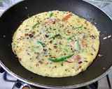 A picture of step 9 of Vegetables Omlette.