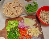 Foto langkah ke 1 dari resep Oseng tempe teri cabe ijo Pete #weekend challenge.