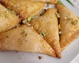 صورة لخطوة 5 من وصفة وربات البف باستري🥟😋