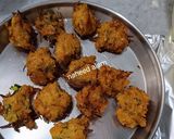 A picture of step 5 of Moong Dal Fritters.