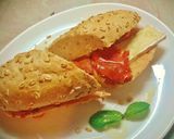 Foto del paso 4 de la receta Bocadillo de pan de cereales con queso brie y sobrasada