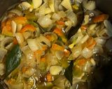 Foto del paso 4 de la receta: Hongos de pino al escabeche