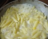 A picture of step 1 of Mix vegetable pasta.