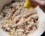 Gambar langkah 6 resipi Nasi Goreng Daging.