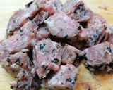 Foto del paso 2 de la receta: Guiso de butifarra y alcachofas