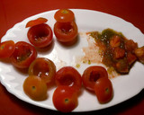 Foto del paso 2 de la receta: Cherrys rellenos de anchoas caseras, con un punto de picante y albahaca