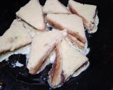 A picture of step 4 of Chocolate filled french toast.