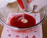 A picture of step 6 of Creamy Strawberry Milk Jelly Pudding.