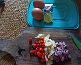 Foto langkah ke 1 dari resep Oseng Telur Terasi.