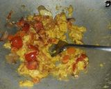 Foto langkah ke 3 dari resep Tumis jamur tiram telur.